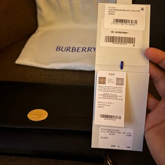 Burberry Black Leather Chain Bag - Picture 5 of 7